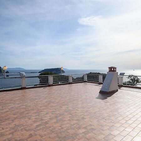 Villa Emilia Поццуолі Екстер'єр фото