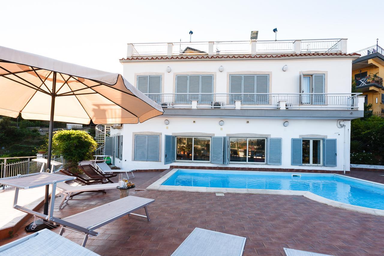 Villa Emilia Поццуолі Екстер'єр фото